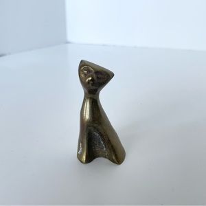 Brass cat